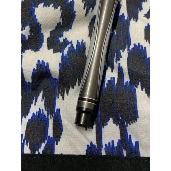 Lululemon Black Blue White Ikat 2.5” Inseam Print Run Speed Shorts Size 4 *Flaws - Picture 8 of 9